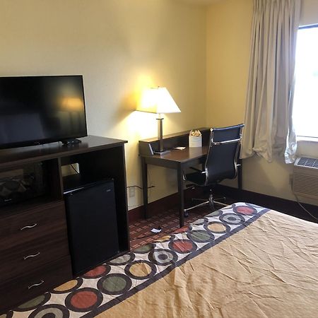 Super 8 By Wyndham Plover Stevens Point Area Экстерьер фото