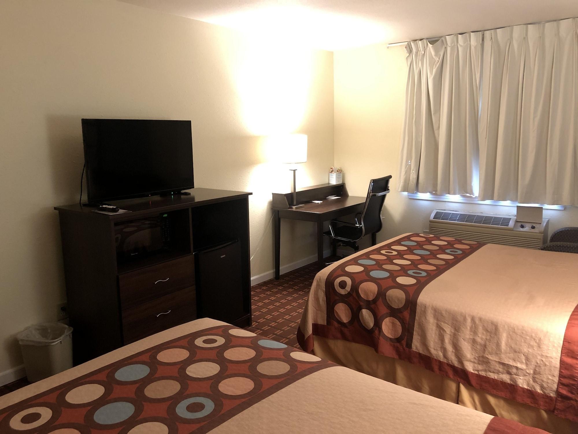 Super 8 By Wyndham Plover Stevens Point Area Экстерьер фото