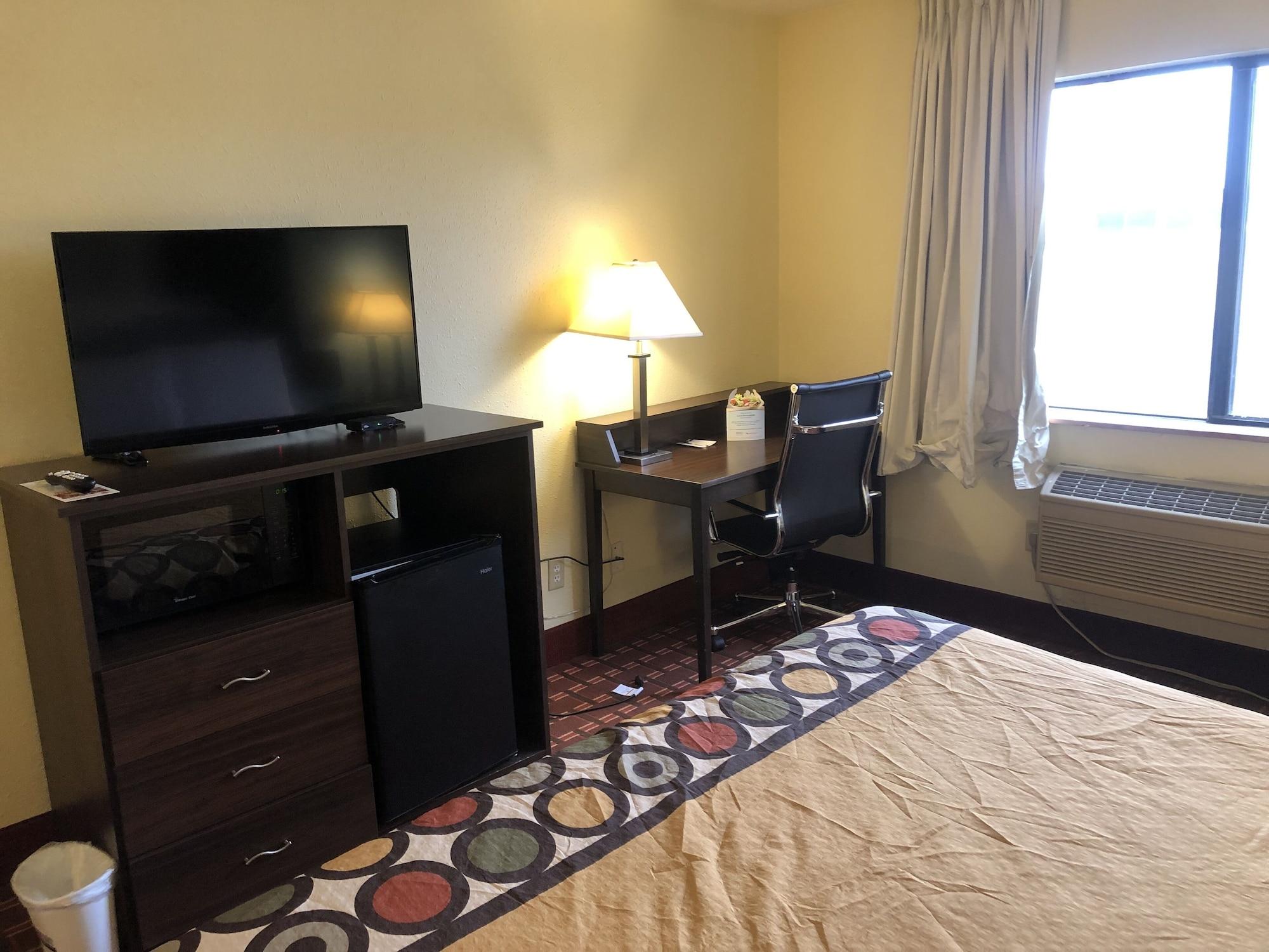 Super 8 By Wyndham Plover Stevens Point Area Экстерьер фото